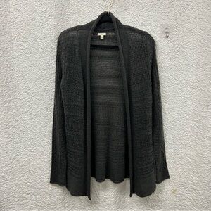 Sonoma women’s m mid length charcoal sweater, light weight, soft to touch